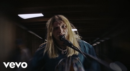 Taking Pills And Sleeping In A Car Lyrics