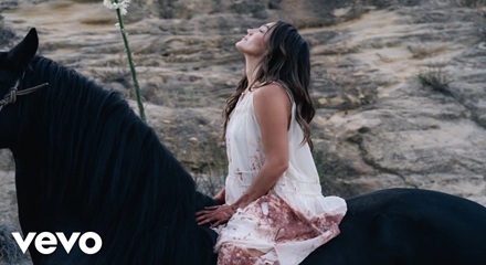 I'm Crying On My Mama's Floor Lyrics